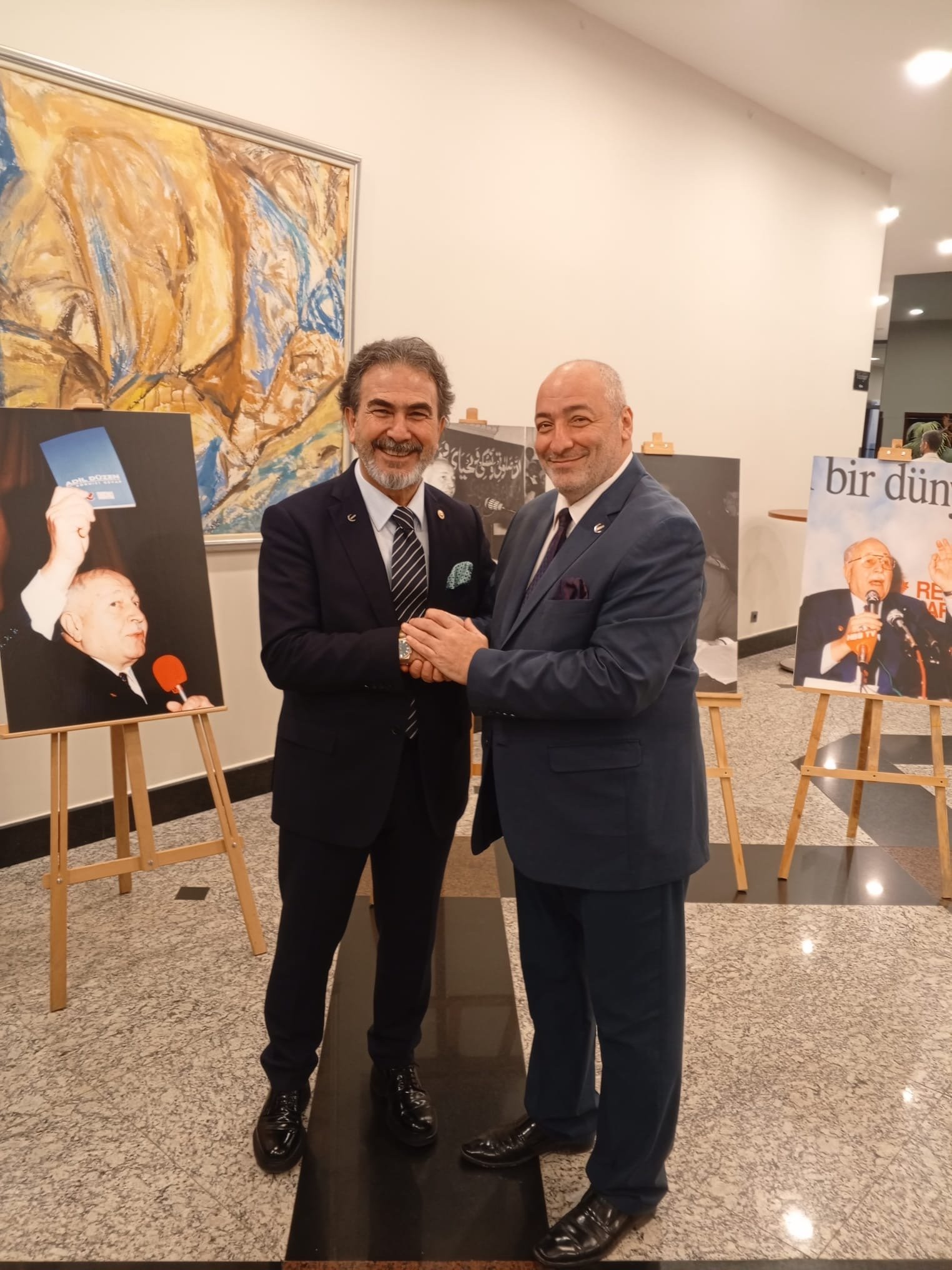 C2C023B0 A152 4187 956B 9A2677Ec917D-1