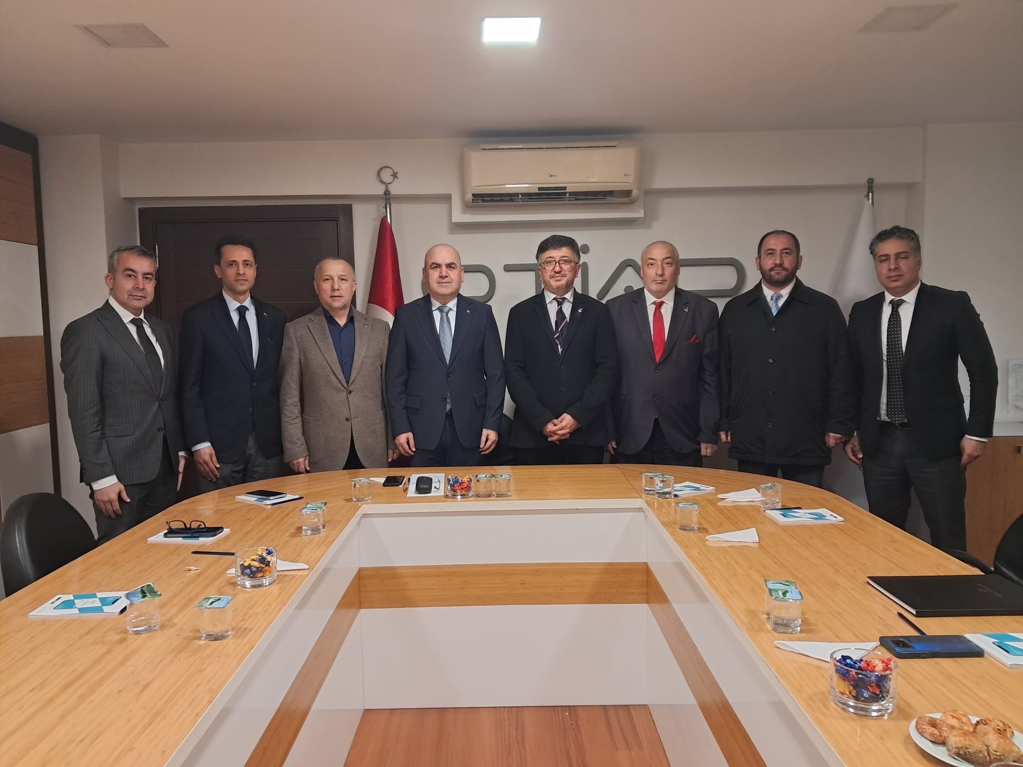 C4962F64 A281 40B3 Ac72 E488C109857D-1