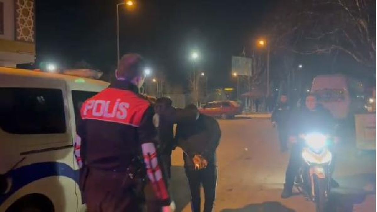 Polisten kaçtı mezarlıkta yakalandı