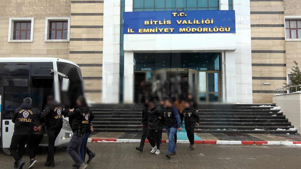 Bitlis'te fuhuş çetesine kapsamlı operasyon: 9 gözaltı
