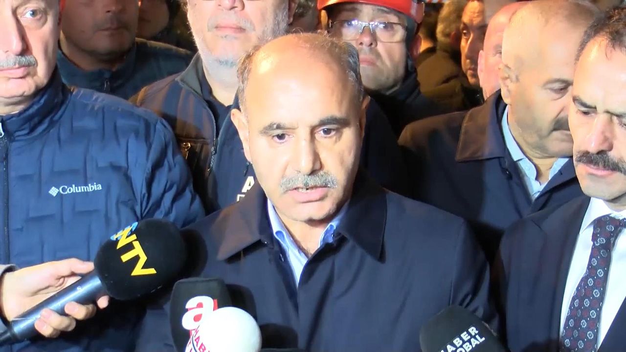 Gebze'de bina çöktü; 5 kişilik aileden 1'i sağ kurtarıldı, 4 ölü