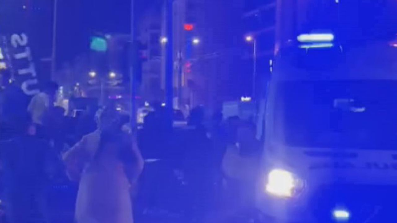 Sultangazi'de yaşları küçük iki grup arasında bıçaklı kavga: 3 yaralı