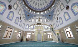 Beyoğlu'nda iki yeni cami ibadete açıldı
