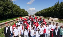 'Enerjinin Yıldızları', 19 Mayıs kapsamında Anıtkabir'i ziyaret etti