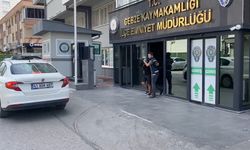 Kendisini polis olarak tanıtan dolandırıcı, parayı almaya gelince yakalandı