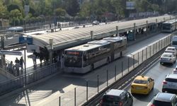 Metrobüs hattındaki 'Beyaz yol' çalışma nedeniyle iki durak hizmet veremeyecek