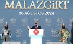 Cumhurbaşkanı Erdoğan: Malazgirt ruhunu yaşatacak, yeni nesillere şanla şerefle teslim edeceğiz