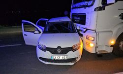 TIR ile çarpışan otomobilin ehliyetsiz sürücüsü, alkollü çıktı