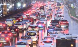 Kozyatağı D-100'de ciddi trafik yoğunluğu