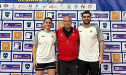 Badmintoncu milli sporcularımız İran’da finale yükseldi