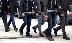 İzmir merkezli FETÖ operasyonu 33 kişi gözaltına alındı
