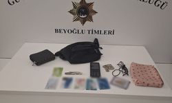 Beyoğlu'nda hastaneye giden kadını gasbetti; o anlar kamerada