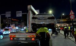 Eminönü’nde tartıştığı kişiyi silahla kovalayan şüpheliyi trafik polisleri etkisiz hale getirdi