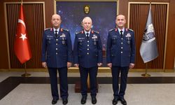 Muharip Hava Kuvveti Komutanlığı'nda devir teslim töreni