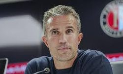 Robin van Persie Fenerbahçe’ye başarılar diliyorum