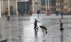 İstanbul'da haftanın ilk mesai günü trafik yoğunluğu