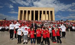 Anıtkabir'e LÖSEV'den 100 bin kişilik ziyaret