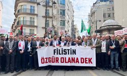 Ayasofya'dan Eminönü Meydanı'na Filistin'e destek yürüyüşü