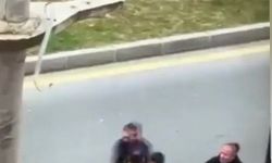 Başakşehir'de 'neden sinyal vermiyorsun' diyen babaya çocuğunun yanında saldırdı