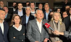CHP Genel Başkanı Özel, Çağlayan Adliyesi'nde açıklamalarda bulundu