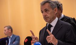 Eski Fransa Cumhurbaşkanı Nicolas Sarkozy cezaevinde