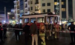 Taksim'de tramvayda çıkan yangın söndürüldü