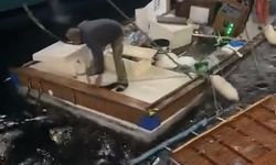 Üsküdar'da yolcu motoru balıkçı teknesine çarptı