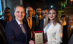 Beyoğlu’nda Ecenur Özdemir’e Halkın Teveccühü Artıyor!