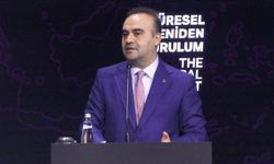 Bakan Kacır Yapay zeka evrimini insanlık yararına kullanmak istiyoruz