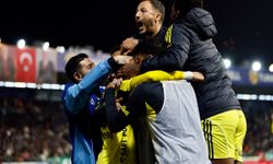 Fenerbahçe, son 2 deplasman maçını 2-0 geriden gelerek kazandı