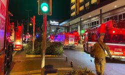 Sultangazi'de 27 katlı otelde yangın: 4 kişi hastaneye kaldırıldı