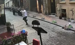 İstiklal Caddesi'nde silahlı saldırı güvenlik kamerasında; sokaktakilere kurşun yağdırdı