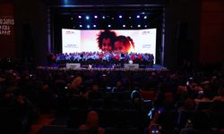 Burhanettin Duran: Çocuklarımızı dijital araçların zararlarına karşı bilinçlendirmek zorundayız