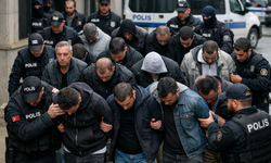 İstanbul'da aynı gün işlenen iki farklı cinayete ilişkin 15 şüpheli yakalandı