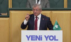 Davutoğlu: Parmaklaştırılan siyasetçileri alanlar düşünsün