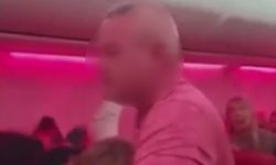 Antalya'dan kalkan uçaktaki yolcuların kavgası kamerada; 2 yolcuya ömür boyu uçuş yasağı