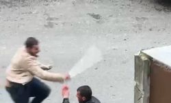 Sultangazi'de boşanma aşamasında olduğu eşinin sevgilisini başından bıçakladı