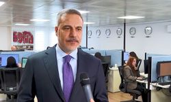 Bakan Fidan, Konsolosluk Çağrı Merkezi'nde incelemelerde bulundu