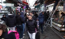 Eminönü'nde bayram alışverişi yoğunluğu