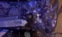 Gaziosmanpaşa TEM Otoyolu'nda makas atan sürücü kazaya neden oldu; 2 yaralı