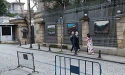 İstanbul'daki İran Başkonsolosluğu'nda bayraklar yarıya indirildi