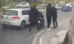 Sultangazi'de kemerli yumruklu trafik kavgası kamerada