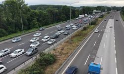 Anadolu Otoyolu'nun Düzce geçişinde bayram trafiği