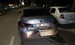 Aynı yöne giden otomobiller çarpıştı; 6 yaralı