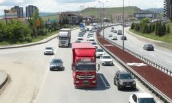'Kilit kavşak' Kırıkkale'de bayram trafiği yoğunluğu