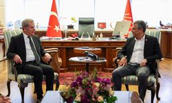 TİP Genel Başkanı Baş ve sendikalardan CHP'ye ziyaret
