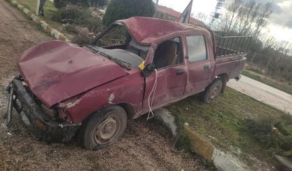 Erdek’te çaldığı kamyonetle kaza yapıp, başka bir aracı daha çalıp kaçtı