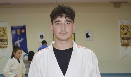 Ortaokulda başladıkları judoyu, üniversite hayatlarına taşıdılar
