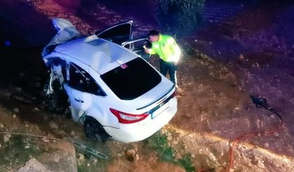 Şanlıurfa'da iki otomobil çarpıştı: 4 ölü