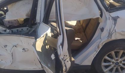 Şanlıurfa'da otomobil şarampole devrildi: 2 ölü, 1 yaralı